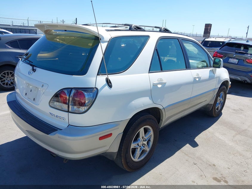 2001 Lexus Rx 300 VIN JTJGF10U810115885 IAAI salvage auction — REAR END, Clear - Dealer Only (California), sold $875 on 2026-07-15 (photo 4)