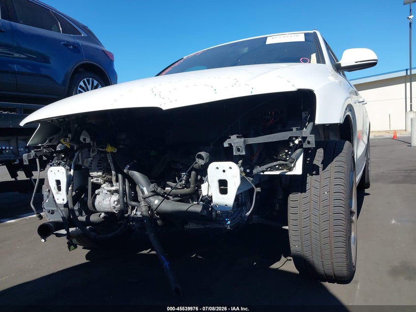 2018 Audi Q3 VIN WA1HCCFS1JR013027 IAAI salvage auction — FRONT END, Salvage Title, sold $3,650 on 2026-07-17 (photo 6)