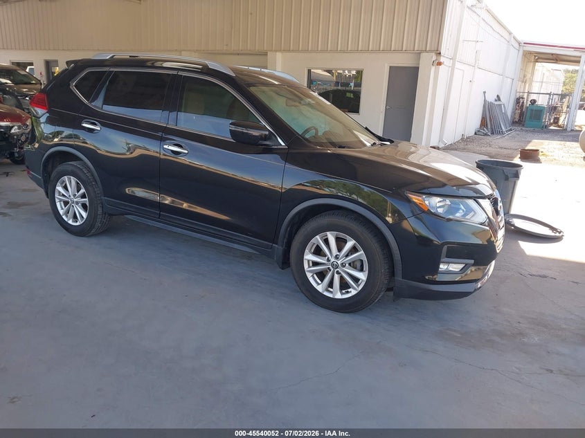 2017 Nissan Rogue VIN JN8AT2MT5HW145575 IAAI salvage auction — LEFT FRONT, Rebuildable (Florida), sold $1,825 on 2026-07-29 (photo 1)