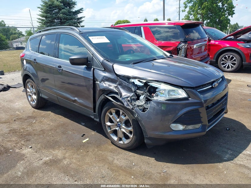 2016 Ford Escape VIN 1FMCU9GX5GUB54839 IAAI salvage auction — RIGHT FRONT, Salvage Title, sold $1,725 on 2026-09-11 (photo 1)
