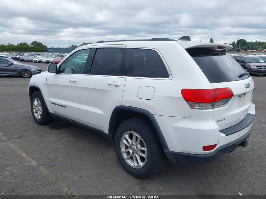 2018 Jeep Grand cherokee VIN 1C4RJFAGXJC452587 IAAI salvage auction — NORMAL WEAR, Sf97 (Oregon), sold $25 on 2026-07-29 (photo 3)