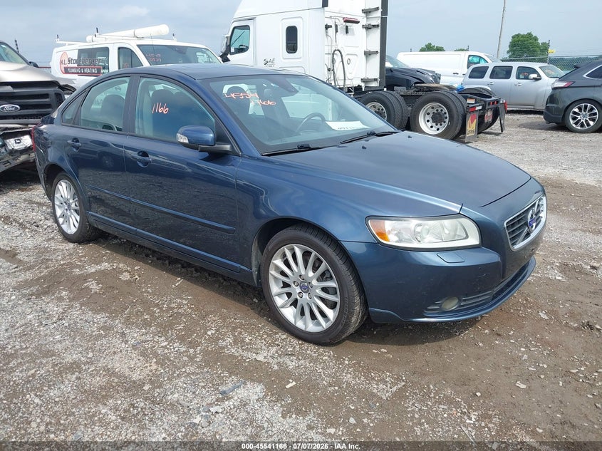 2011 Volvo S40 VIN YV1672MS5B2540572 IAAI salvage auction — REAR END, Salvage (Pennsylvania), sold $500 on 2026-07-22 (photo 1)