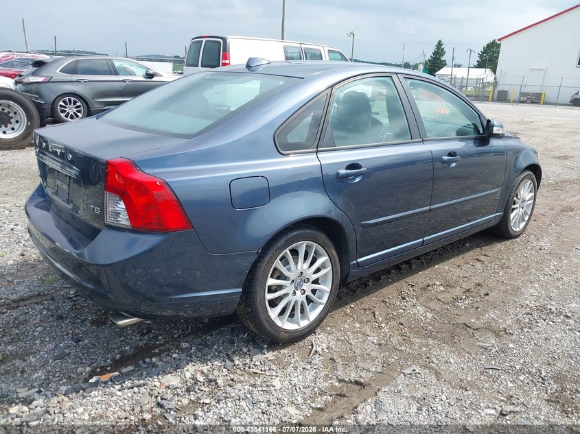 2011 Volvo S40 VIN YV1672MS5B2540572 IAAI salvage auction — REAR END, Salvage (Pennsylvania), sold $500 on 2026-07-22 (photo 4)