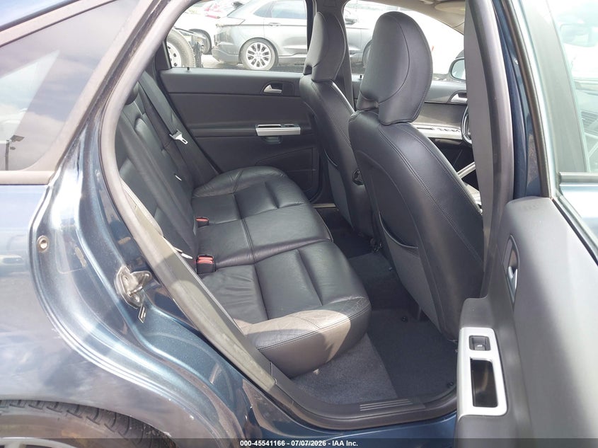 2011 Volvo S40 VIN YV1672MS5B2540572 IAAI salvage auction — REAR END, Salvage (Pennsylvania), sold $500 on 2026-07-22 (photo 8)