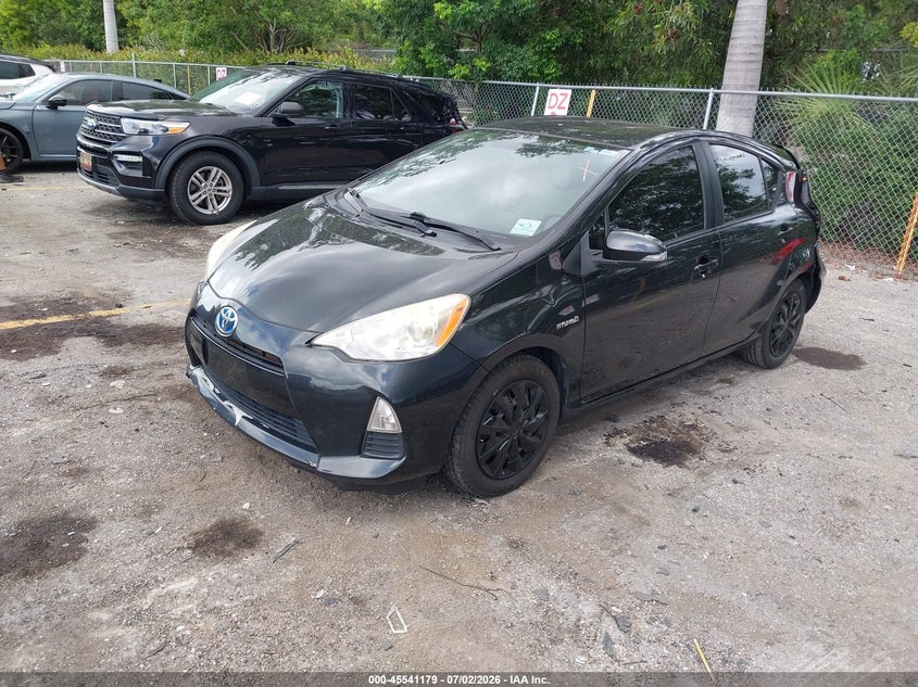 2014 Toyota Prius c VIN JTDKDTB3XE1084139 IAAI salvage auction — REAR END, Rebuildable (Florida), sold $1,075 on 2026-07-29 (photo 2)