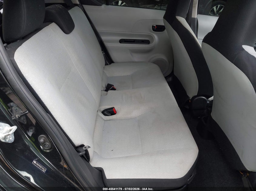 2014 Toyota Prius c VIN JTDKDTB3XE1084139 IAAI salvage auction — REAR END, Rebuildable (Florida), sold $1,075 on 2026-07-29 (photo 8)