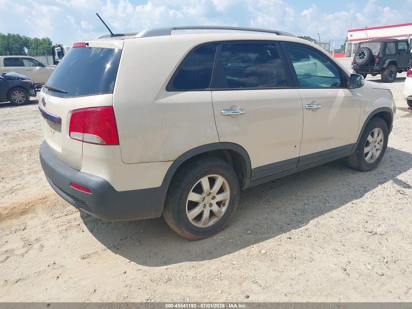 2011 Kia Sorento VIN 5XYKT4A29BG123042 IAAI salvage auction — NORMAL WEAR, Clear (Georgia), sold $675 on 2026-07-30 (photo 4)