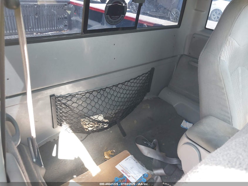 2001 Mazda B3000 VIN 4F4YR16U61TM15842 IAAI salvage auction — NORMAL WEAR, Original (Texas), sold $700 on 2026-07-10 (photo 8)