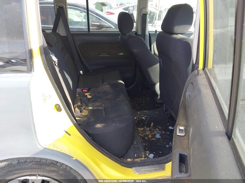 2005 Scion Xb VIN JTLKT324054016995 IAAI salvage auction — NORMAL WEAR, Original (Texas), sold $550 on 2026-07-27 (photo 8)