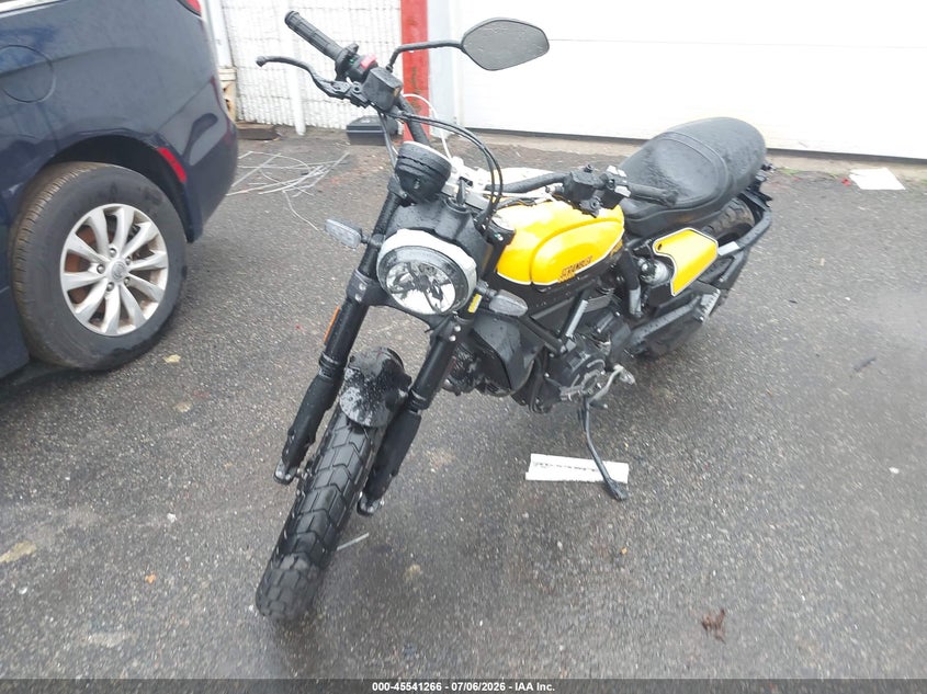 2019 Ducati Scrambler VIN ML0KAFPM0KT015567 IAAI salvage auction — LEFT SIDE, Mv-907A (New York), sold $2,350 on 2026-07-15 (photo 2)