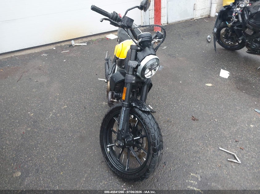 2019 Ducati Scrambler VIN ML0KAFPM0KT015567 IAAI salvage auction — LEFT SIDE, Mv-907A (New York), sold $2,350 on 2026-07-15 (photo 5)