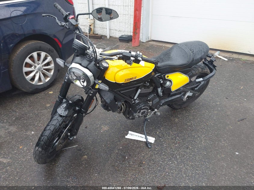 2019 Ducati Scrambler VIN ML0KAFPM0KT015567 IAAI salvage auction — LEFT SIDE, Mv-907A (New York), sold $2,350 on 2026-07-15 (photo 9)