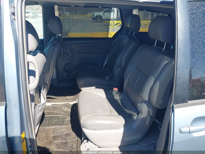 2005 Toyota Sienna VIN 5TDZA22CX5S321247 IAAI salvage auction — FRONT END, Salvage (California), sold $800 on 2026-07-29 (photo 8)