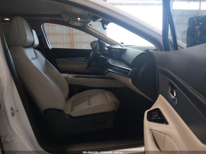 2025 Nissan Murano VIN 5N1AZ3CSXSC101679 IAAI salvage auction — LEFT & RIGHT, Salvage (Pennsylvania), sold $12,450 on 2026-07-15 (photo 5)