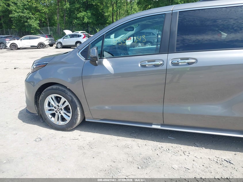 2026 Toyota Sienna VIN 5TDYSKFC3TS244396 IAAI salvage auction — SIDE, Wait Title, sold $27,000 on 2026-10-06 (photo 6)