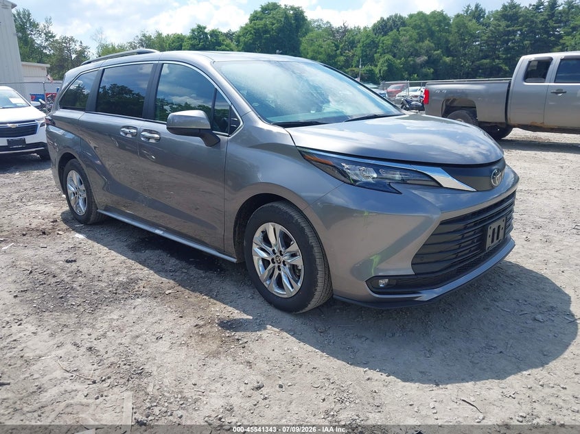 2026 Toyota Sienna VIN 5TDYSKFC3TS244396 — IAAI salvage auction photo