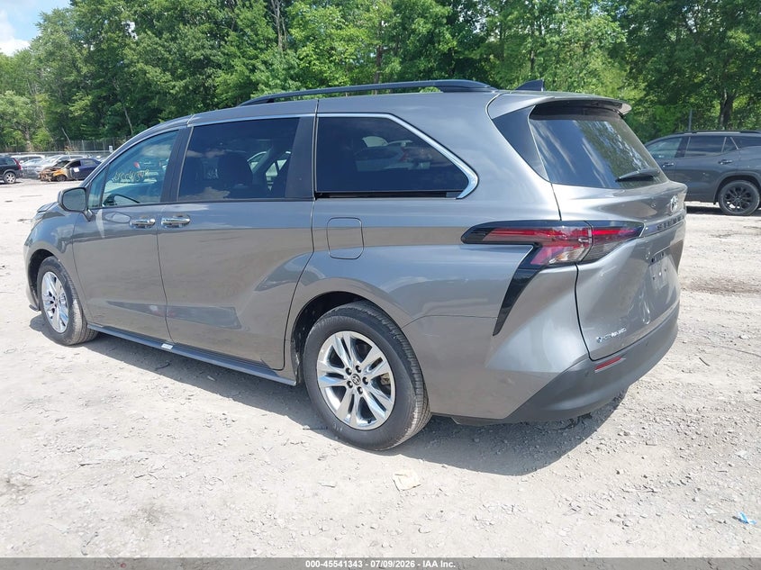 2026 Toyota Sienna VIN 5TDYSKFC3TS244396 IAAI salvage auction — SIDE, Wait Title, sold $27,000 on 2026-10-06 (photo 3)