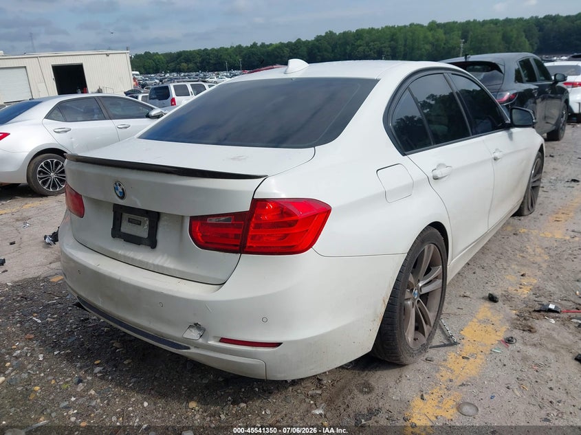 2015 BMW 3er VIN WBA3B3C59FF548405 IAAI salvage auction — LEFT FRONT, Salvage (Georgia), sold $475 on 2026-08-19 (photo 4)