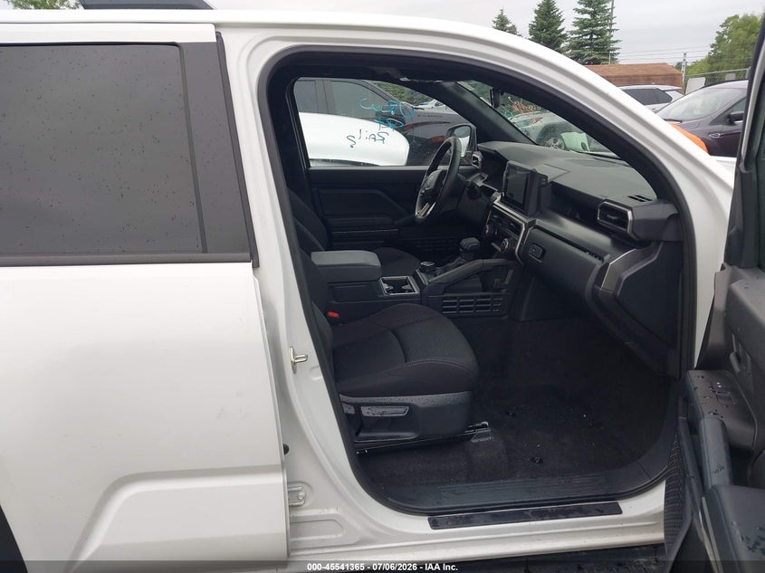 2025 Toyota 4runner VIN JTEVA5BR3S5033541 IAAI salvage auction — RIGHT FRONT, Clear (Michigan), sold $33,400 on 2026-07-16 (photo 5)