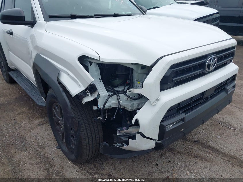 2025 Toyota 4runner VIN JTEVA5BR3S5033541 IAAI salvage auction — RIGHT FRONT, Clear (Michigan), sold $33,400 on 2026-07-16 (photo 6)
