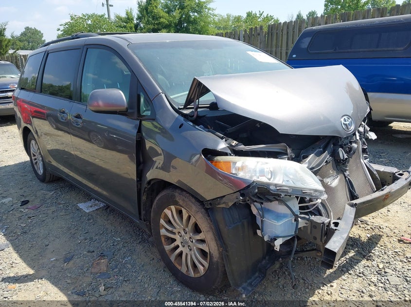 2012 Toyota Sienna VIN 5TDYK3DC5CS210338 IAAI salvage auction — NORMAL WEAR, Clear (Virginia), sold $1,000 on 2026-07-27 (photo 1)