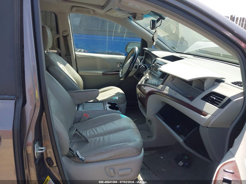 2012 Toyota Sienna VIN 5TDYK3DC5CS210338 IAAI salvage auction — NORMAL WEAR, Clear (Virginia), sold $1,000 on 2026-07-27 (photo 5)