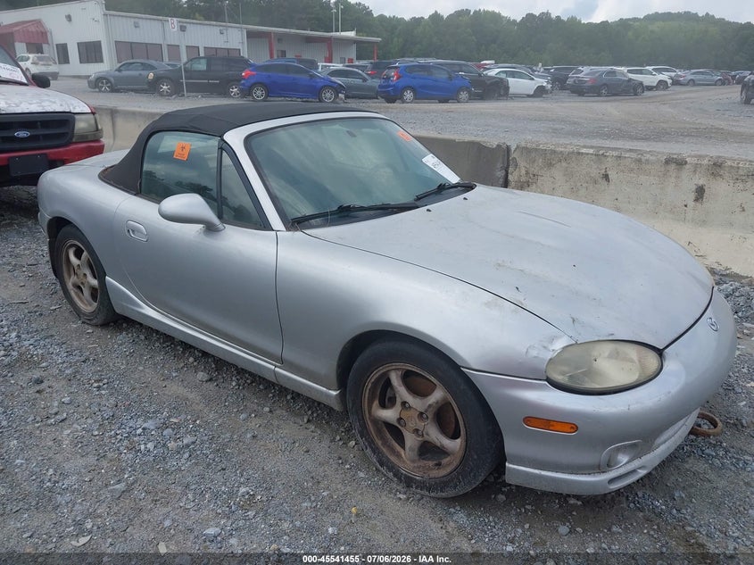 2000 Mazda Mx-5 miata VIN JM1NB3535Y0142103 IAAI salvage auction — NORMAL WEAR, Clear (Georgia), sold $200 on 2026-07-14 (photo 1)