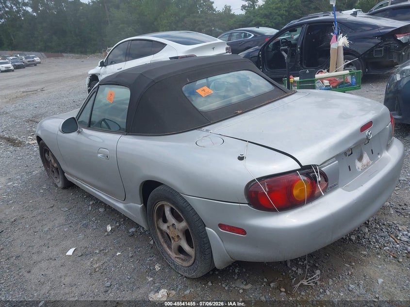 2000 Mazda Mx-5 miata VIN JM1NB3535Y0142103 IAAI salvage auction — NORMAL WEAR, Clear (Georgia), sold $200 on 2026-07-14 (photo 3)