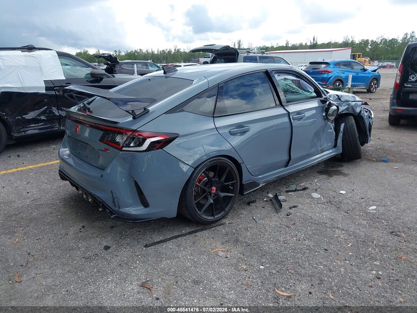 2024 Honda Civic type r VIN JHMFL5G48RX000807 IAAI salvage auction — RIGHT SIDE, Rebuildable (Florida), sold $12,500 on 2026-09-03 (photo 4)