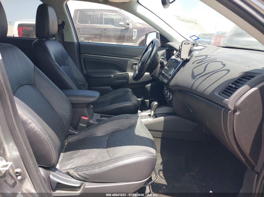 2018 Mitsubishi Outlander VIN JA4AP4AW5JU025104 IAAI salvage auction — REPOSSESSION, Original (Texas), sold $1,550 on 2026-07-29 (photo 5)