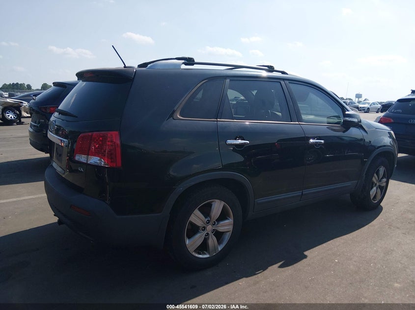 2013 Kia Sorento VIN 5XYKU4A69DG333420 IAAI salvage auction — NORMAL WEAR, Clear (North Carolina), sold $675 on 2026-07-29 (photo 4)