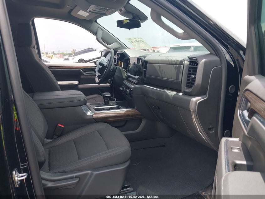 2026 Chevrolet Silverado VIN 3GCUKFED1TG345094 IAAI salvage auction — RIGHT FRONT, Rebuildable (Florida), sold $25,275 on 2026-08-20 (photo 5)