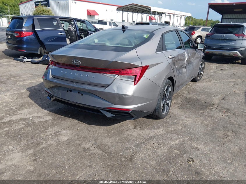 2022 Hyundai Elantra VIN KMHLN4AGXNU352788 IAAI salvage auction — LEFT & RIGHT, Certificate Of Destruction (Florida), sold $1,950 on 2026-07-28 (photo 4)