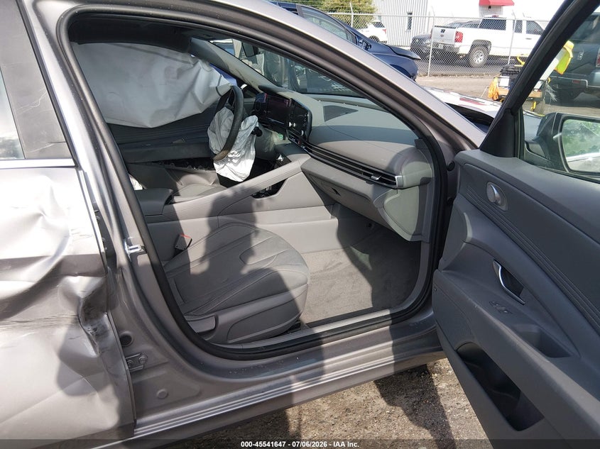 2022 Hyundai Elantra VIN KMHLN4AGXNU352788 IAAI salvage auction — LEFT & RIGHT, Certificate Of Destruction (Florida), sold $1,950 on 2026-07-28 (photo 5)