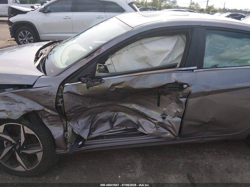 2022 Hyundai Elantra VIN KMHLN4AGXNU352788 IAAI salvage auction — LEFT & RIGHT, Certificate Of Destruction (Florida), sold $1,950 on 2026-07-28 (photo 6)