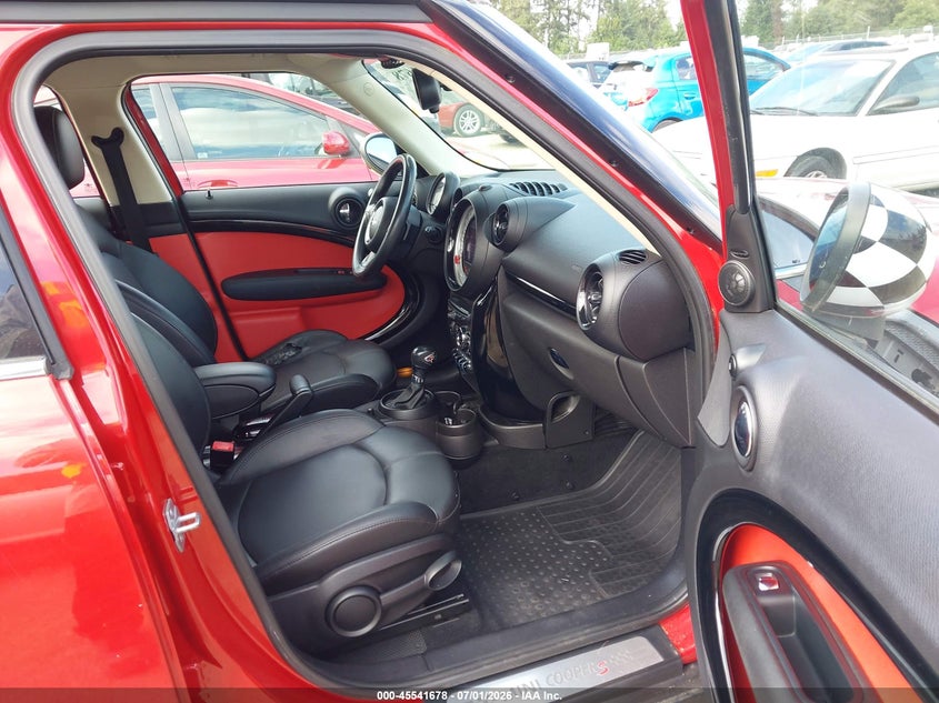 2013 Mini Countryman VIN WMWZC5C51DWP32124 IAAI salvage auction — RIGHT SIDE, Salvage Title, sold $375 on 2026-07-15 (photo 5)