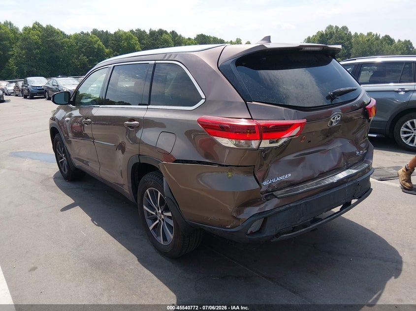 2018 Toyota Highlander VIN 5TDJZRFHXJS801352 IAAI salvage auction — REAR END, Salvage (North Carolina), sold $9,700 on 2026-07-23 (photo 3)