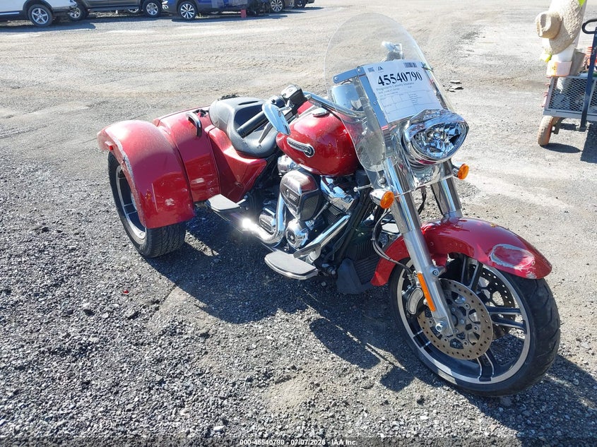 2018 Harley-davidson Freewheeler VIN 1HD1MCC16JB857684 IAAI salvage auction — REAR END, Bill Of Sale (Washington), sold $5,500 on 2026-07-29 (photo 1)