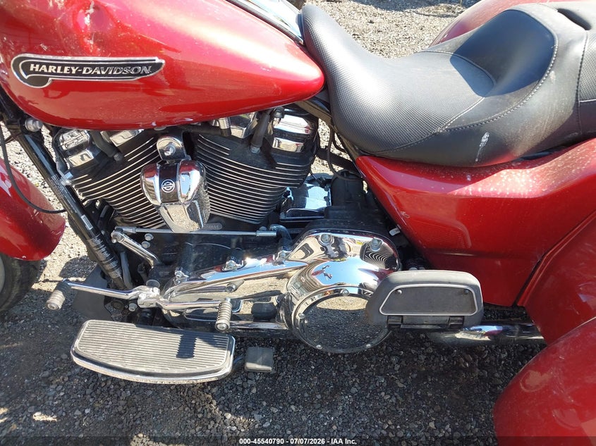 2018 Harley-davidson Freewheeler VIN 1HD1MCC16JB857684 IAAI salvage auction — REAR END, Bill Of Sale (Washington), sold $5,500 on 2026-07-29 (photo 9)