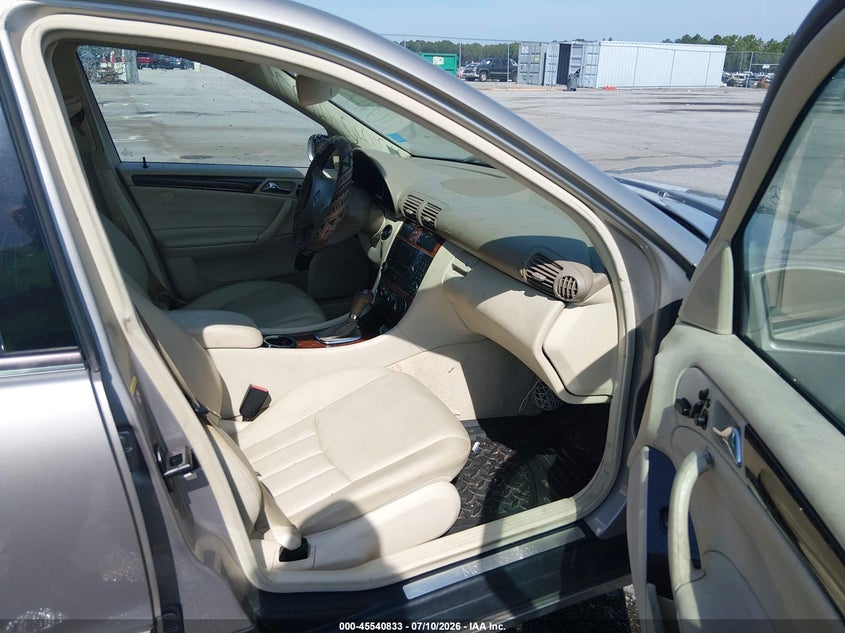 2007 Mercedes-benz C class VIN WDBRF56H87F856538 IAAI salvage auction — NORMAL WEAR, Repossession Paperwork (South Carolina), sold $400 on 2026-08-17 (photo 5)