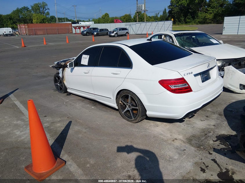 2014 Mercedes-benz C-klasse VIN WDDGF4HB9EA951007 IAAI salvage auction — ENGINE DAMAGE, Non-Repairable (Tennessee), sold $175 on 2026-08-04 (photo 3)
