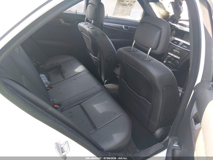 2014 Mercedes-benz C-klasse VIN WDDGF4HB9EA951007 IAAI salvage auction — ENGINE DAMAGE, Non-Repairable (Tennessee), sold $175 on 2026-08-04 (photo 8)