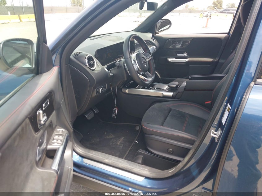 2023 Mercedes-benz Glb VIN W1N4M4GB1PW333716 IAAI salvage auction — SIDE, Salvage (California), sold $10,800 on 2026-07-26 (photo 5)