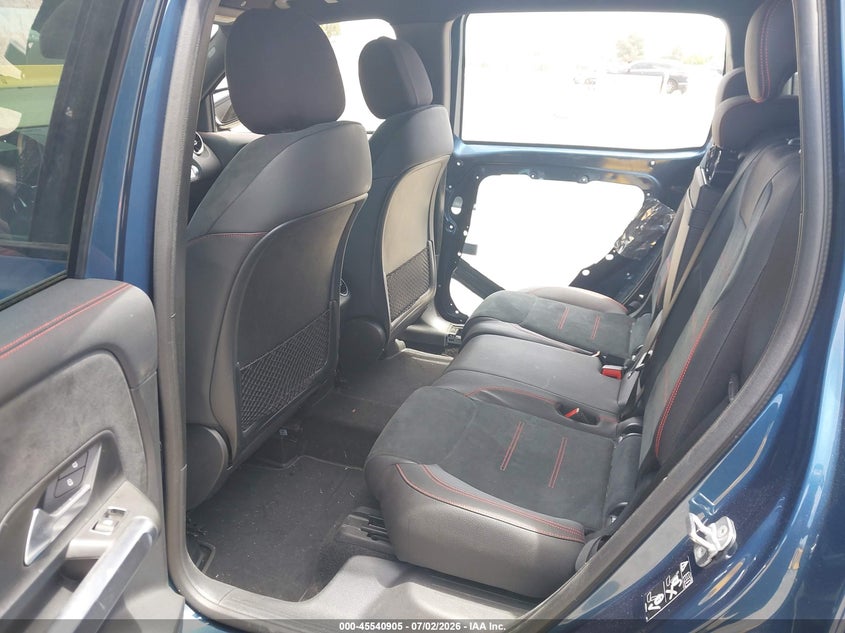 2023 Mercedes-benz Glb VIN W1N4M4GB1PW333716 IAAI salvage auction — SIDE, Salvage (California), sold $10,800 on 2026-07-26 (photo 8)