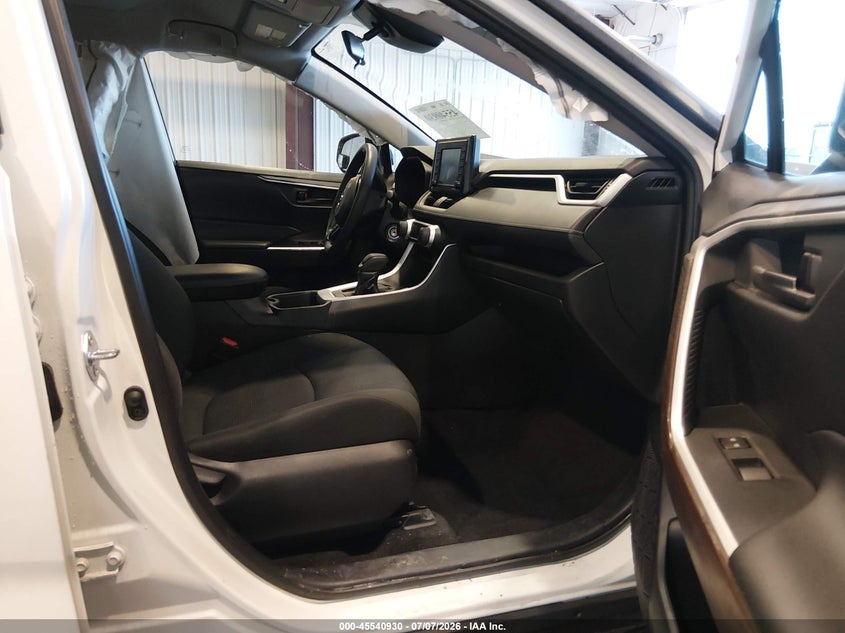 2021 Toyota Rav 4 VIN 2T3F1RFV2MC245948 IAAI salvage auction — SIDE, Salvage Title, sold $9,200 on 2026-10-12 (photo 5)
