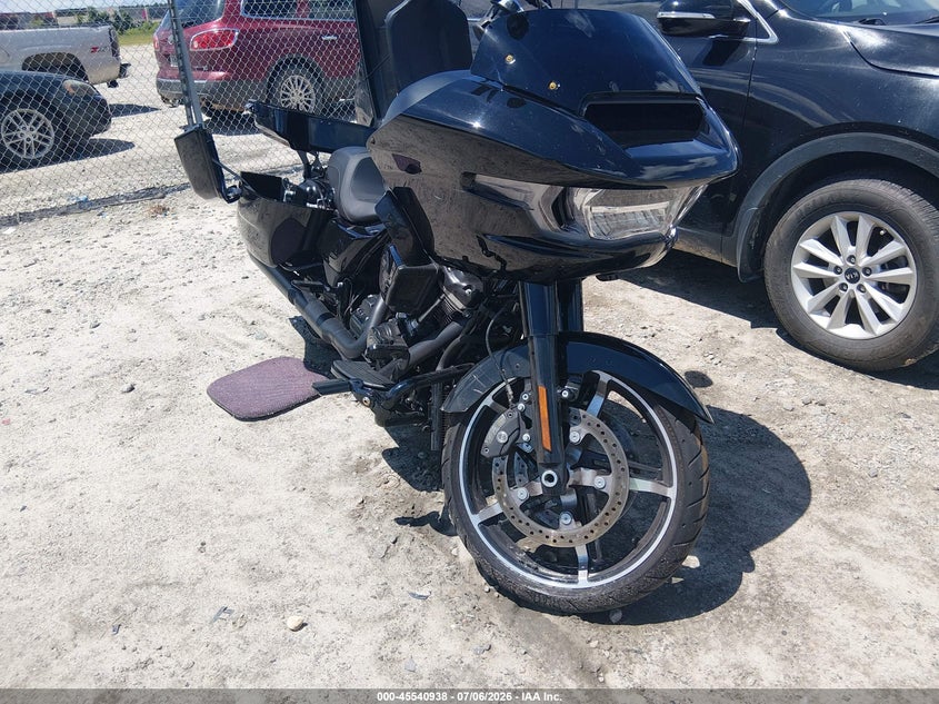 2025 Harley-davidson Road glide VIN 1HD1KH71XSB609209 IAAI salvage auction — UNKNOWN, Salvage Title, sold $13,100 on 2026-08-19 (photo 2)