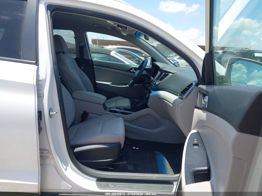2018 Hyundai Tucson VIN KM8J33A42JU695716 IAAI salvage auction — NORMAL WEAR, Original (Texas), sold $5,350 on 2026-07-14 (photo 5)