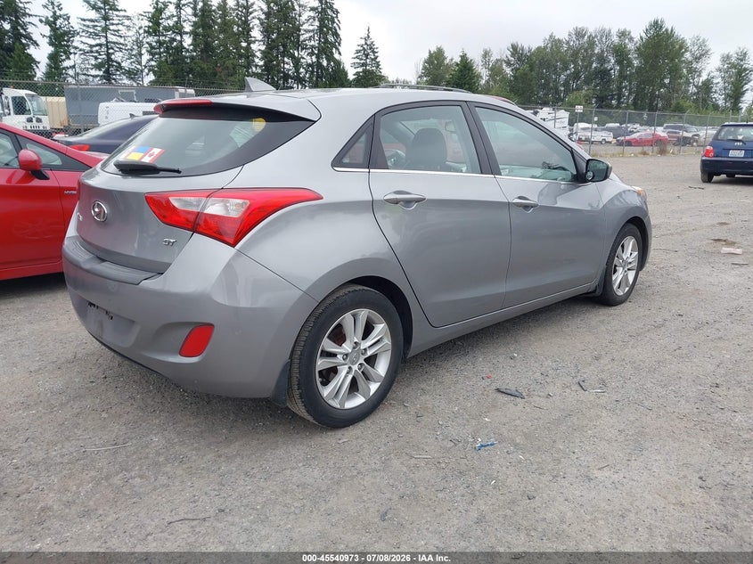 2013 Hyundai Elantra VIN KMHD35LE3DU133066 IAAI salvage auction — NORMAL WEAR, Clear (Washington), sold $475 on 2026-07-15 (photo 4)
