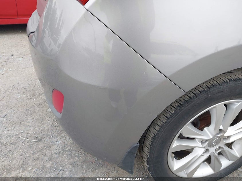 2013 Hyundai Elantra VIN KMHD35LE3DU133066 IAAI salvage auction — NORMAL WEAR, Clear (Washington), sold $475 on 2026-07-15 (photo 6)