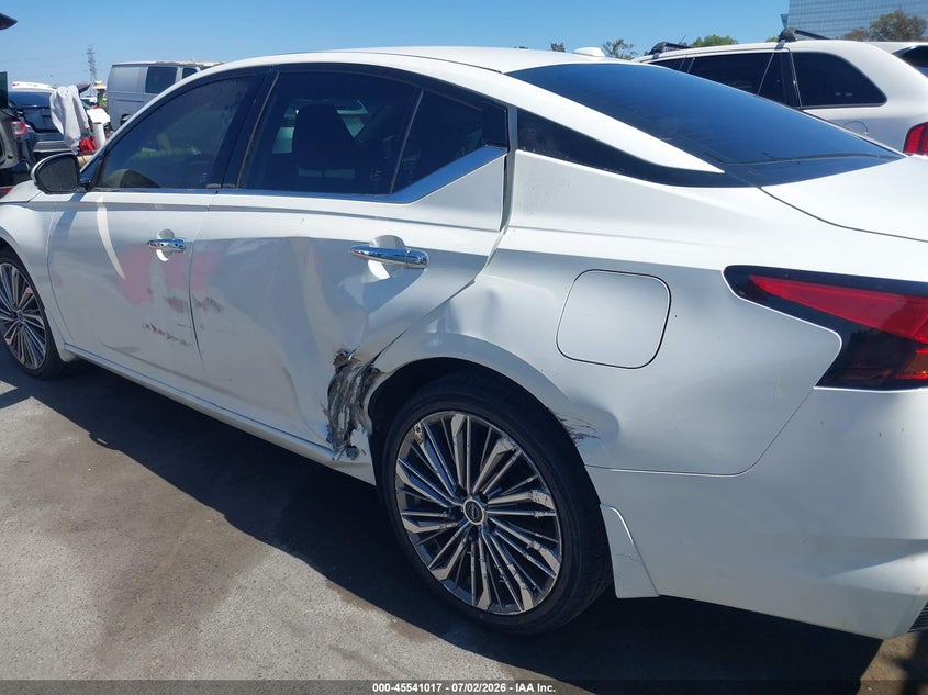 2024 Nissan Altima VIN 1N4BL4EW2RN389699 IAAI salvage auction — LEFT SIDE, Wait Title, sold $8,800 on 2026-08-20 (photo 6)